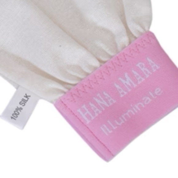 NIB - Hana Amara Illuminate silk exfoliating glove - Picture 2 of 4